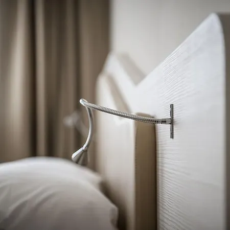 Corte Montioni 宾馆 拉齐塞