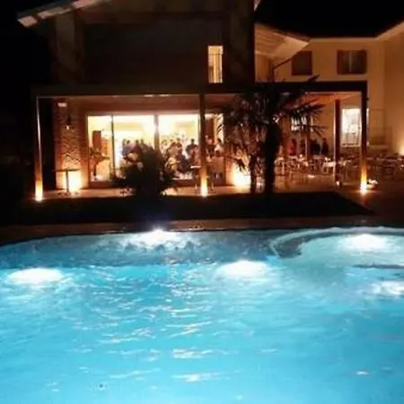 Corte Montioni 宾馆 拉齐塞