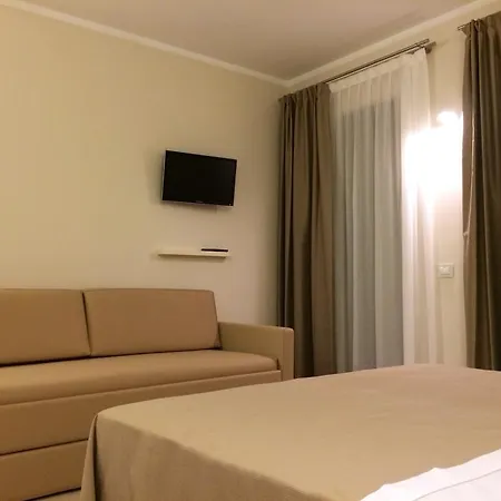 Corte Montioni 宾馆 *