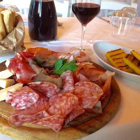 宾馆 Corte Montioni *